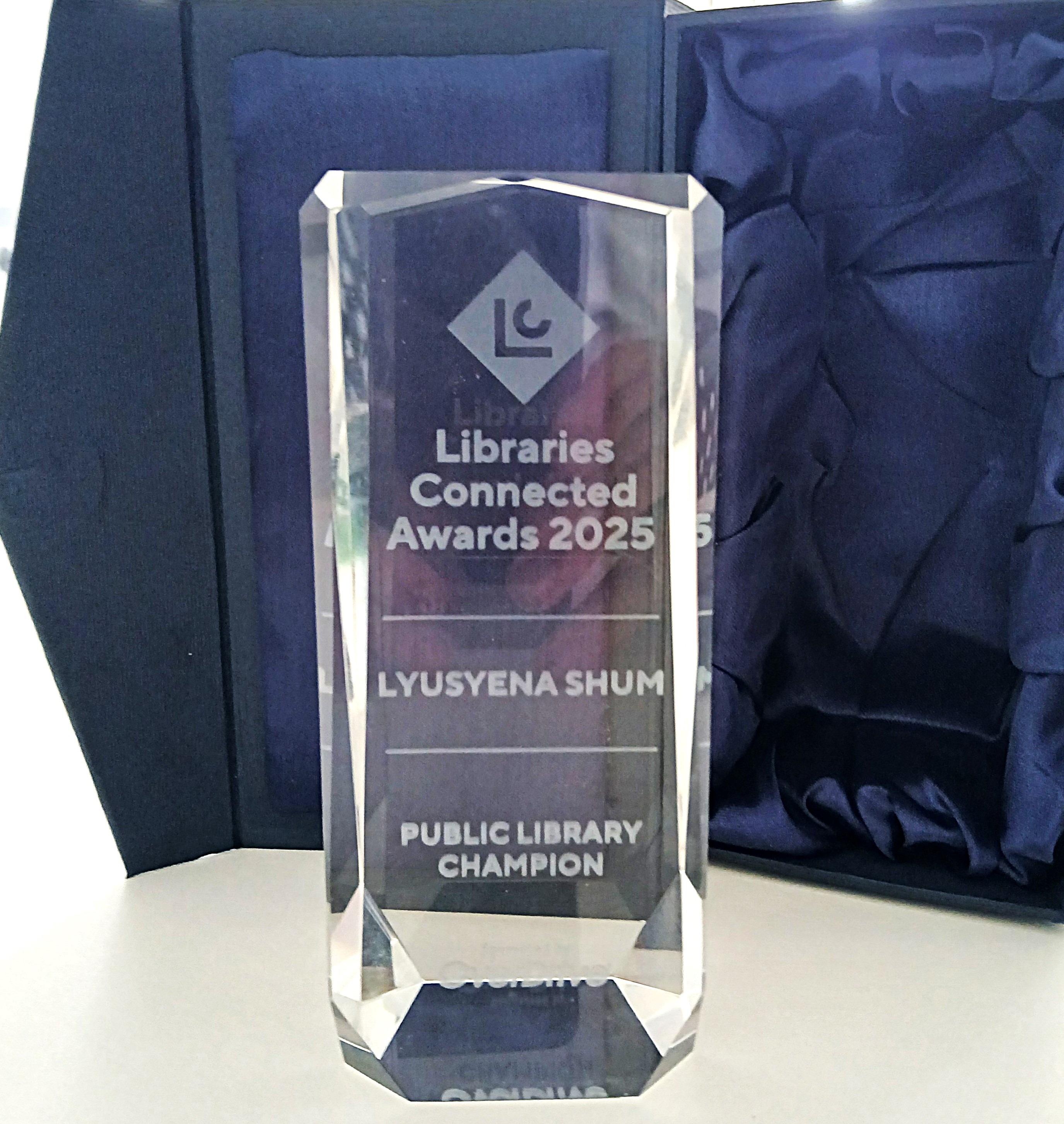 <p>«Бібліотечна країна» став лауреатом премії Public Library Champion Award 2025 у Великобританії<br />
</p>